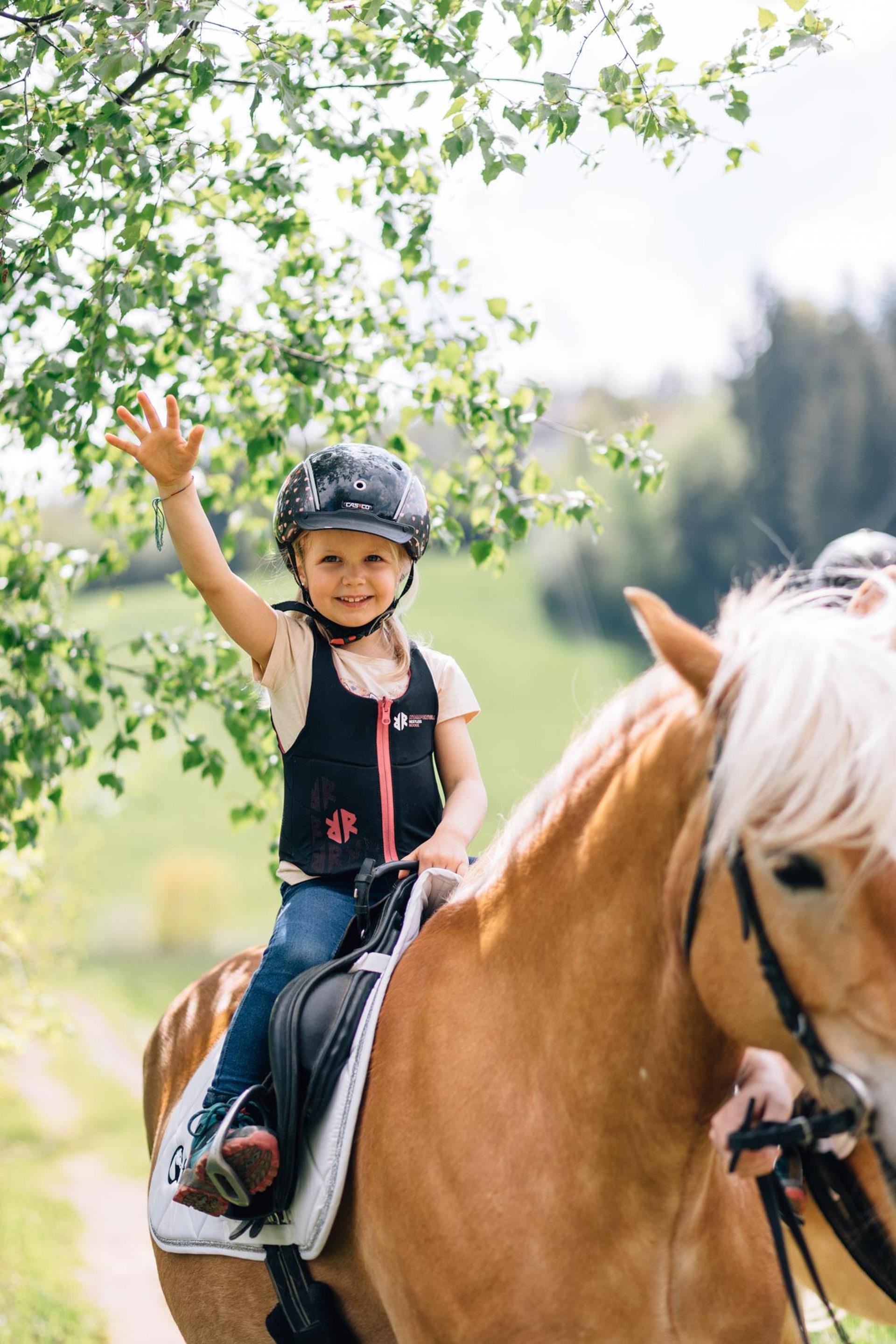 -tv-hafling-voeran-meran-2000-benjamin-pfitscher-2023-sommer-reiten-42